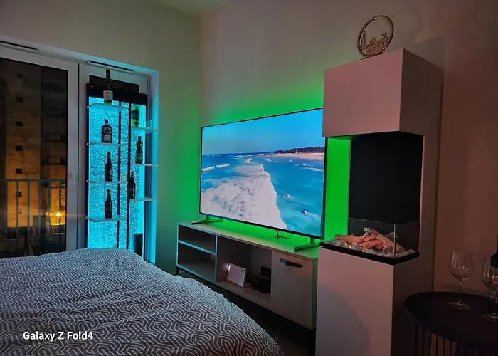 Urocze Gniazdko W Centrum Poznania * Познань