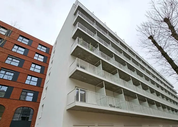 Апартаменти Urocze Gniazdko W Centrum Poznania *