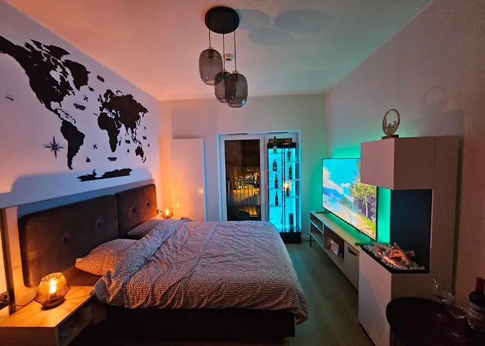 Апартаменти Urocze Gniazdko W Centrum Poznania *